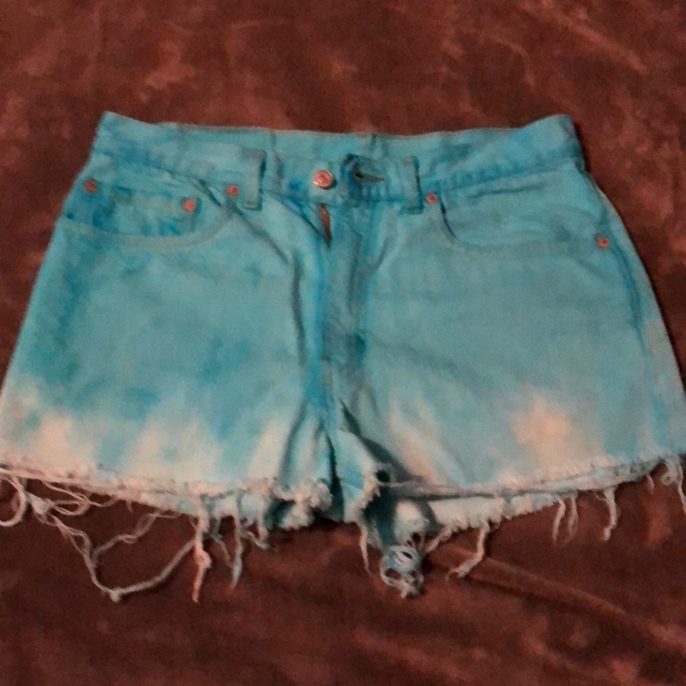 Vintage Levi’s shorts